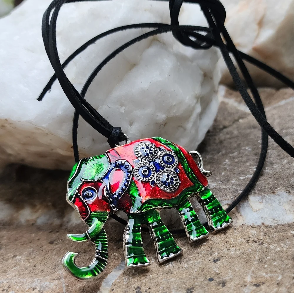 ❤️ Chico Jewelry Ethnic Elephant Large Silver Pendant Boho Ethnic Black cord
